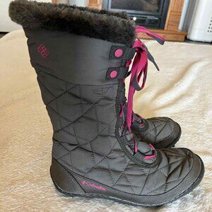 Columbia Minx Mid II Omni Heat Boots Youth size 4